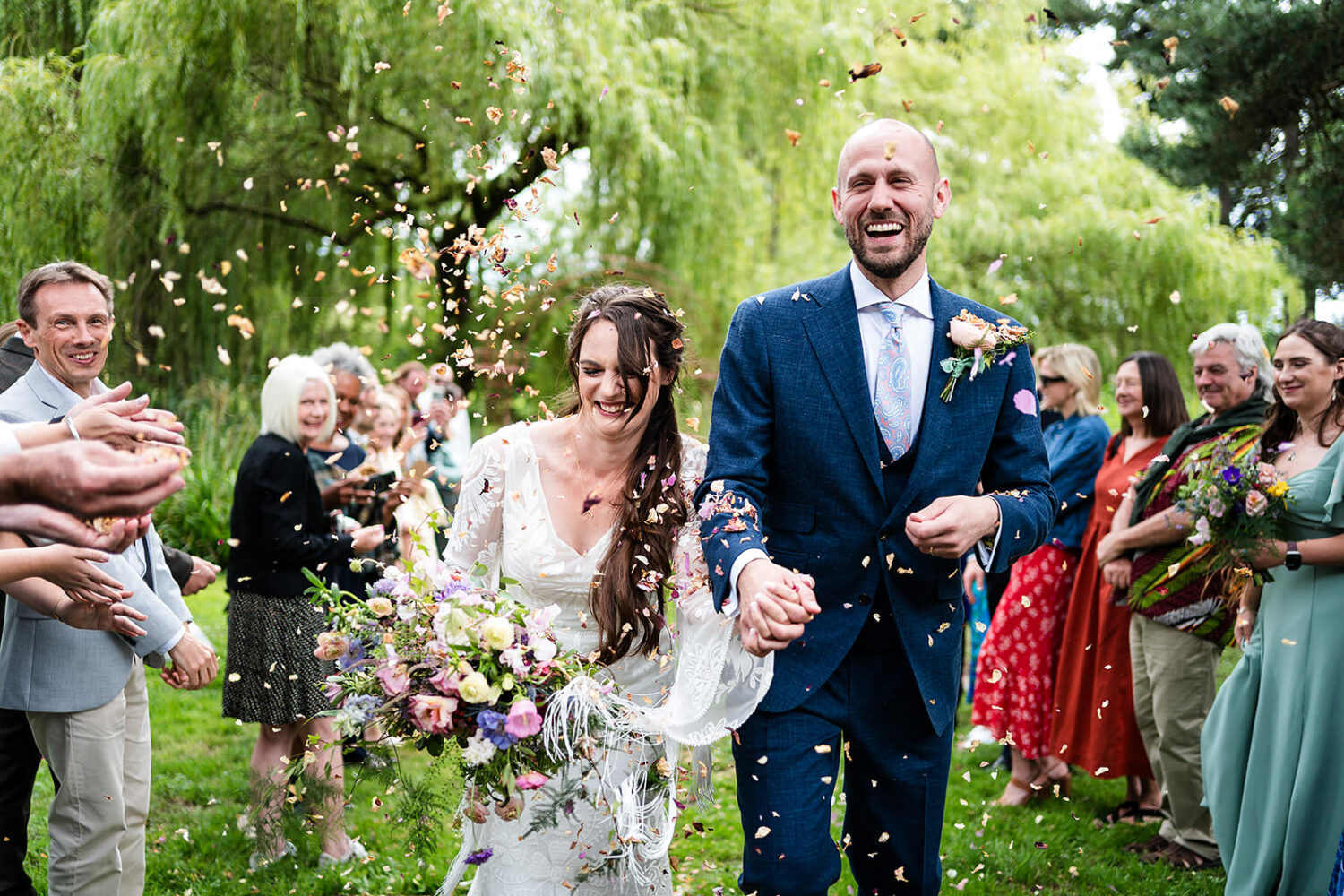 www.lisaandneil.co.uk