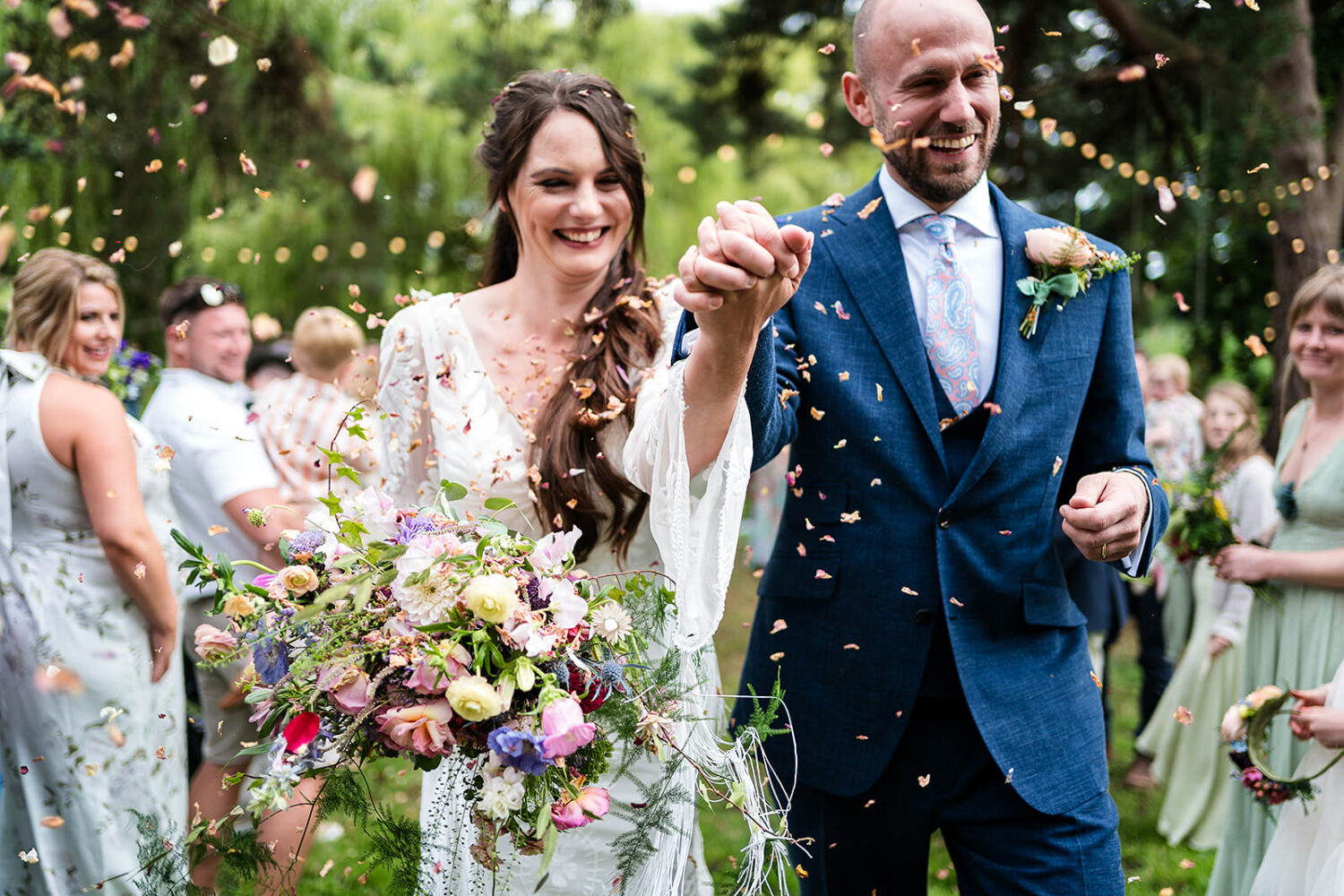 www.lisaandneil.co.uk